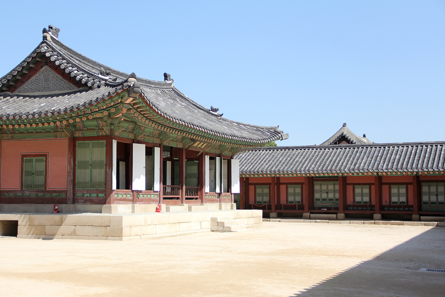 Gyeongbokgung Palace & Gate | Seoul, South Korea
