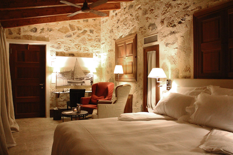 Cap Rocat: Bedroom in Villa 91 | Palma de Majorca, Spain