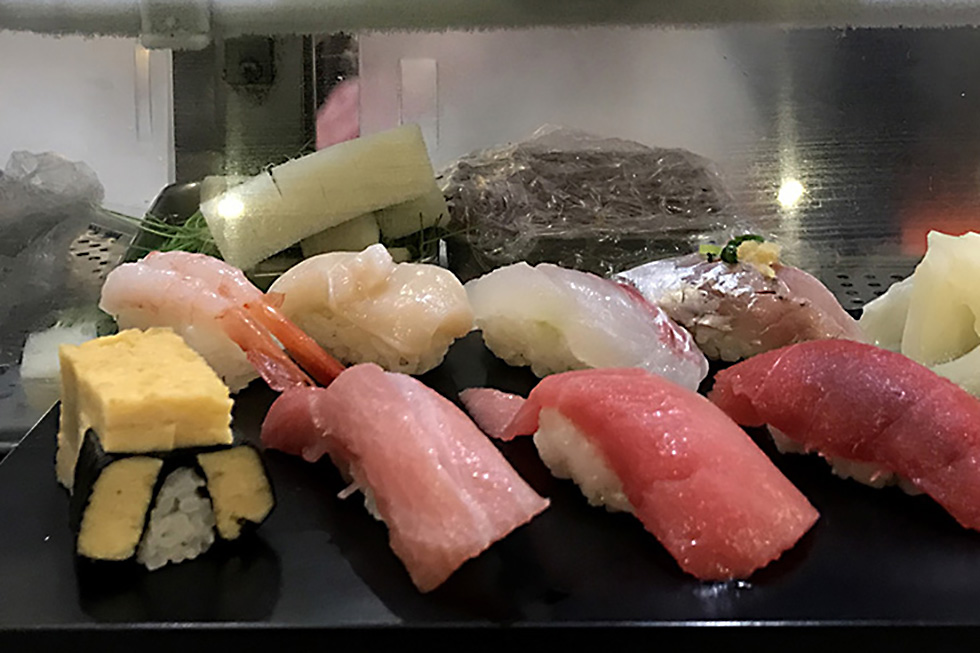 Early Breakfast at Sushi Zanmai | Tokyo, Japan